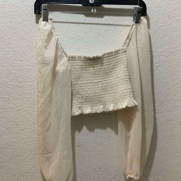 Blue Life off white elastic with puffed sleeves top size small - Picture 1 of 5